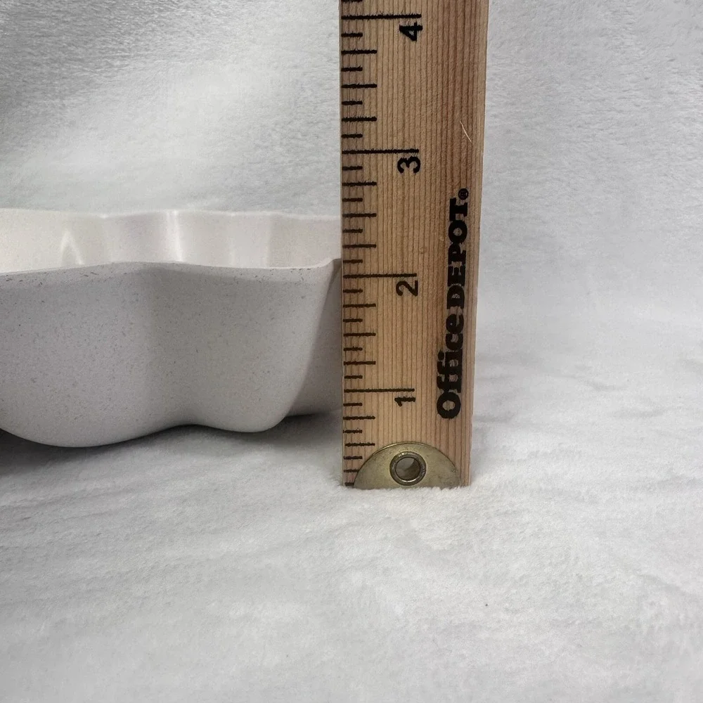 Sun Squad Pineapple Shaped White Melamine Serving Bowl 14x9